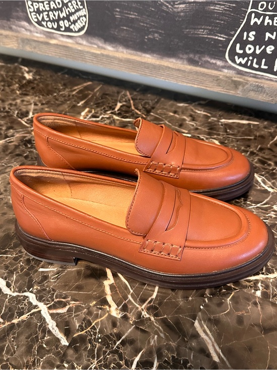 Madewell Shoes - Madewell Tan Leather Penny Loafers